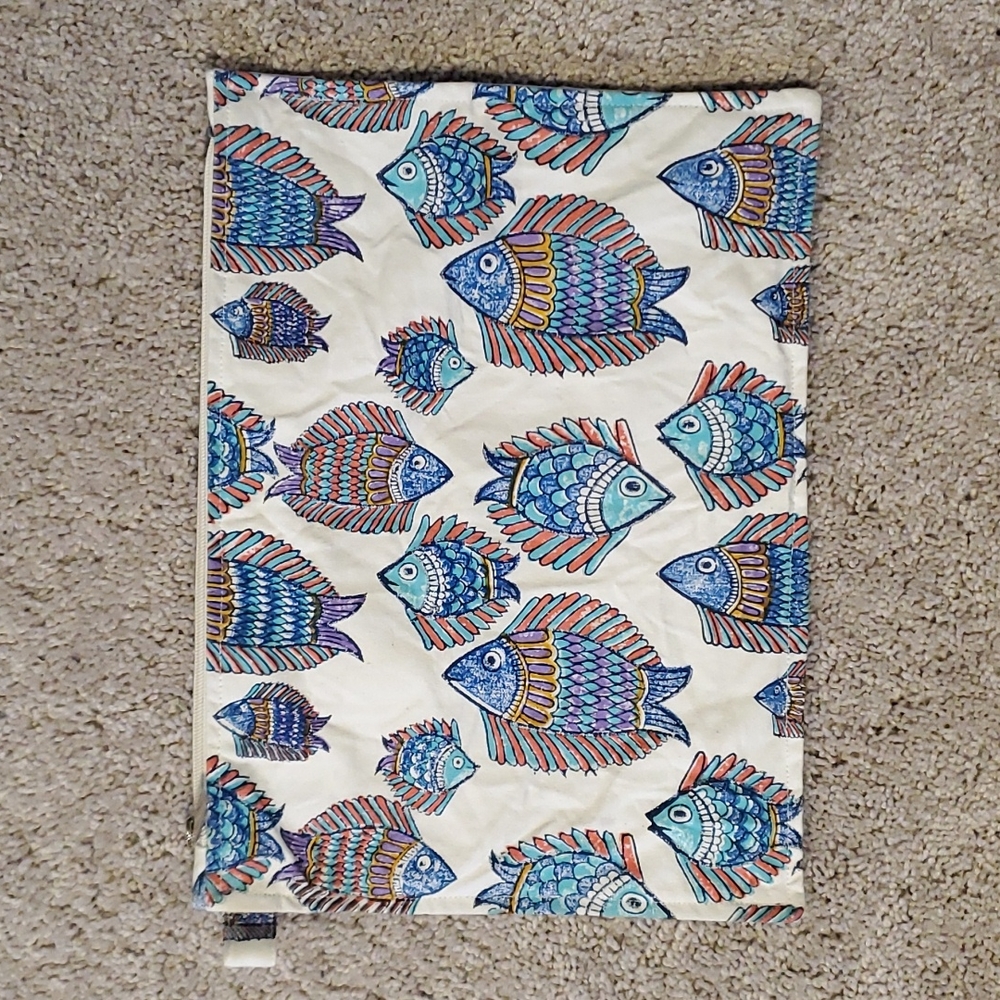 Roller Rabbit Pouch Set - Picture 2 of 5